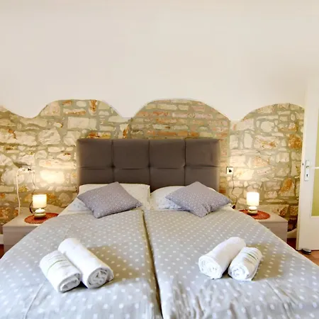 Apartment By The Sea - 22536 Umag