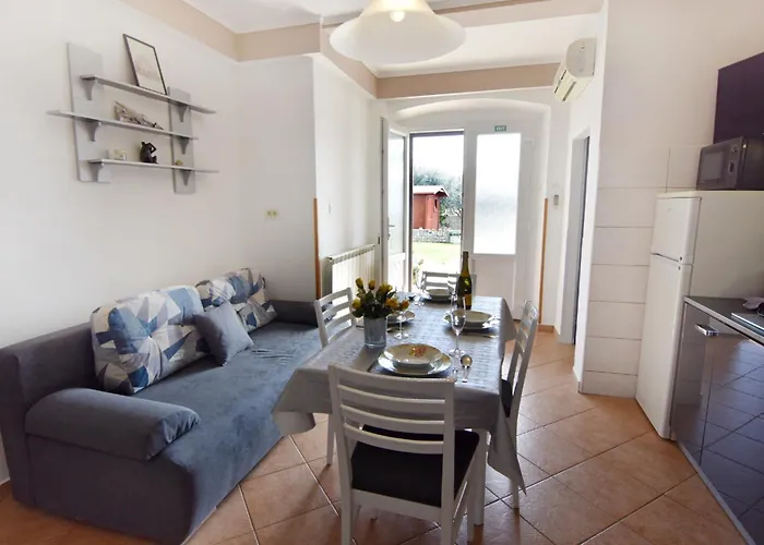 아파트 By The Sea - 22536 *